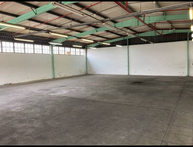 372M² FACTORY TO LET IN NEW GERMANY